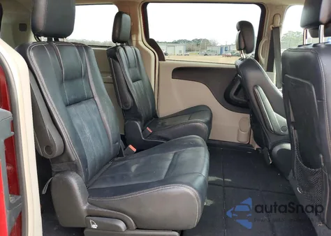 2015 Chrysler Town & Country Touring z USA, uszkodzony, nr VIN 2C4RC1BG8FR609155